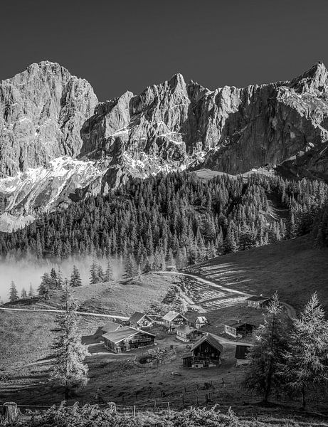Neustattalm (1,530 m) in front of the Dachstein south face by Christian Müringer