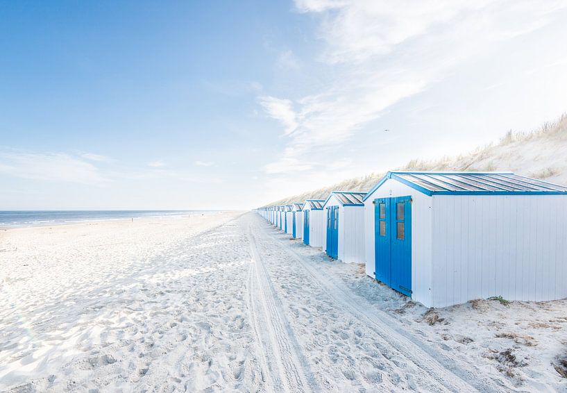 De Koog - Beach cabins by Hannes Cmarits