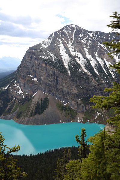 Lake Louise - ll by G. van Dijk
