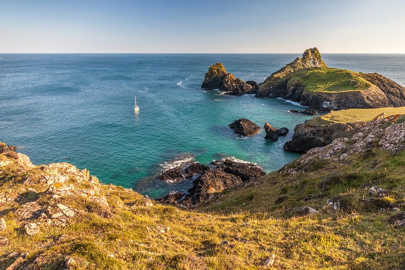 Sailing boat in the Kynance Cove, Helston, Cornwall, England by Christian Müringer