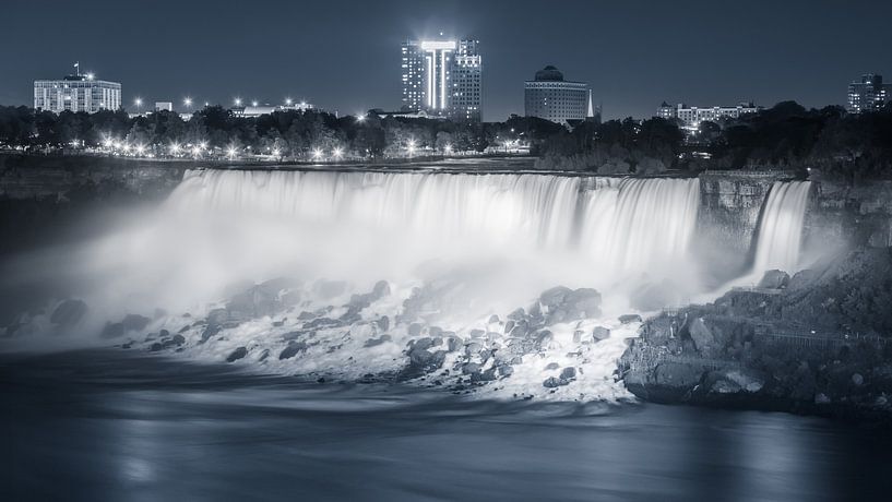 American Falls, in Black and White, with a touch of blue by Henk Meijer Photography