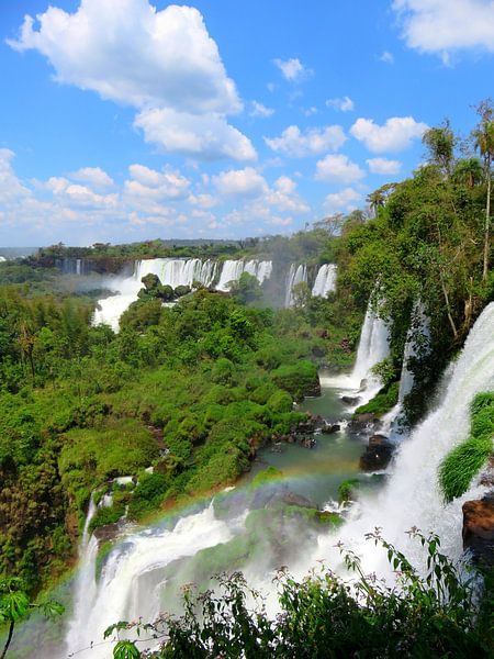 Naturwunder Wasserfälle Iguazu mit Regenbogen von Thomas Zacharias