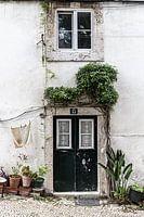 Door 13 - Authentic Portugal
