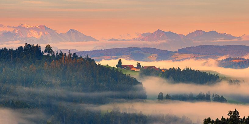 Panorama et lever de soleil dans l'Emmental, Suisse par Henk Meijer Photography