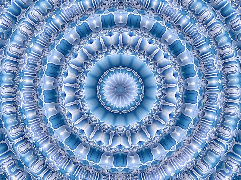 Königsblau (Retro-3D-Mandala in Blau) von Caroline Lichthart