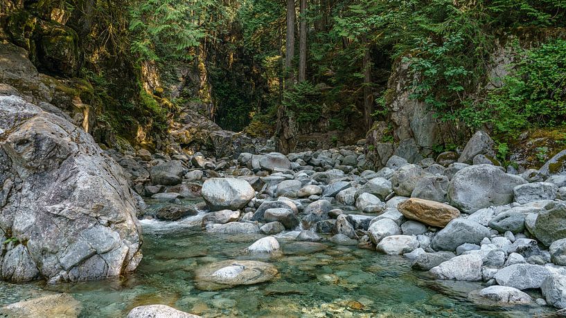 Chutes des Cascades au Canada. par Jaap van den Berg