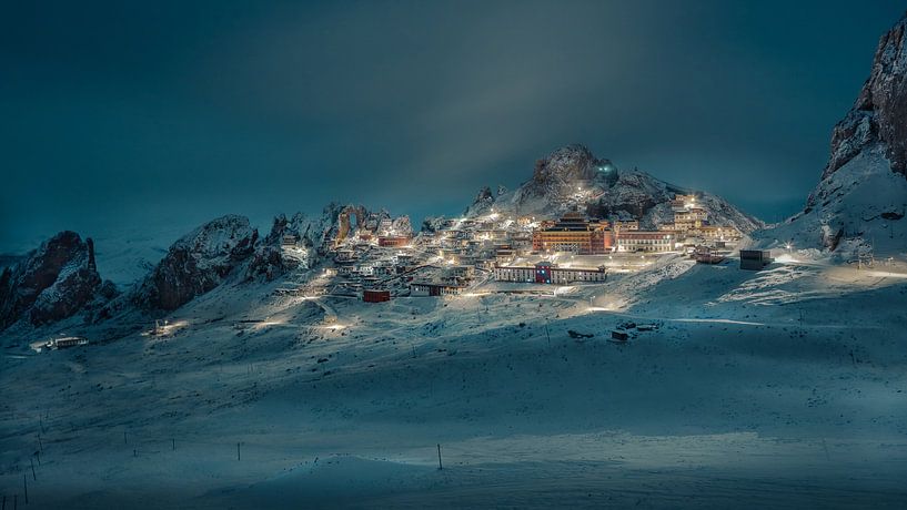 Temple de Zizhu, Tibet 《珠明吉尔》 par qiye 