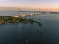 Haringvliet: Fischerboote auf dem Wasser während des Angelwettbewerbs