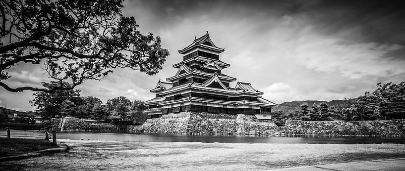 Château de Matsumoto, Japon par H Verdurmen