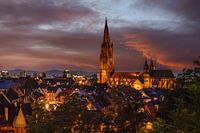 Freiburger Münster bei Nacht