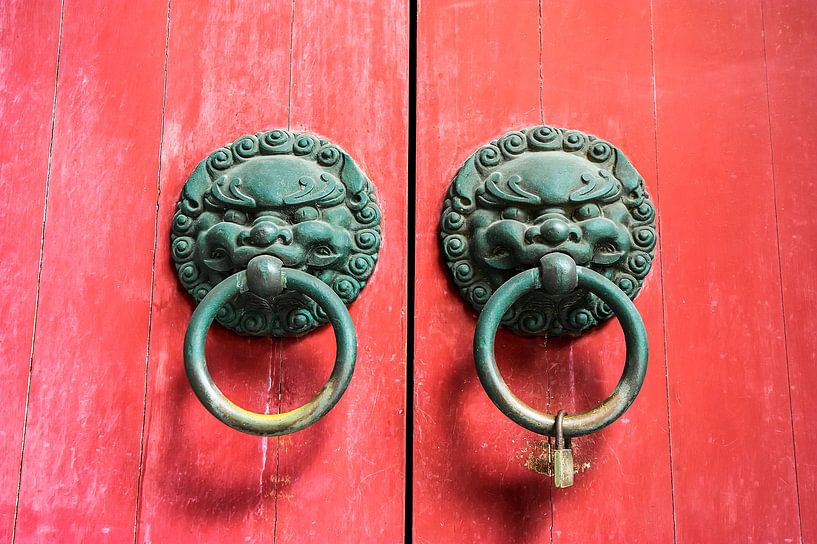 Porte rouge chinoise classique par Chi