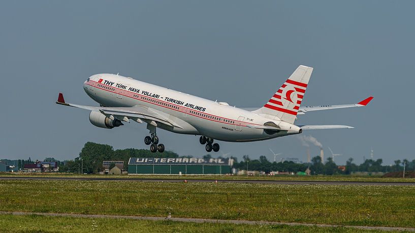 Taking off Turkish Airlines Airbus A330-200. by Jaap van den Berg