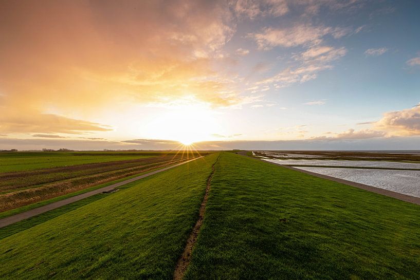 Der Emmapolderdijk von Peter Kuipers