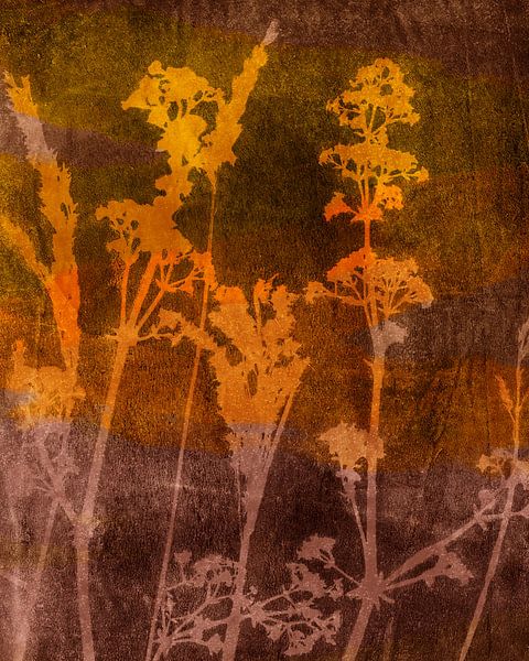 Modern abstract botanisch. Zomerbloemen in geel en warm bruin van Dina Dankers