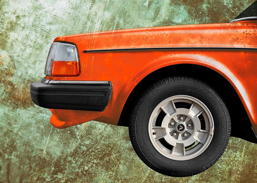 Volvo 240 in patina orange by aRi F. Huber