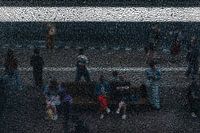 Wartende Menschen // Kunst // Bahnhof // 1