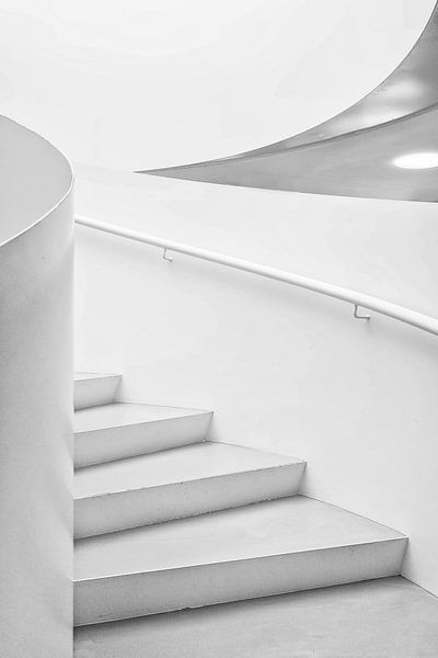 Escaliers dans un immeuble de bureaux par Truus Nijland
