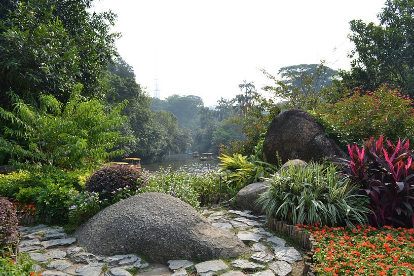 Guangzhou city park von Simone van der Heide