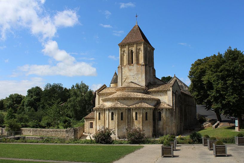 Schöne Kirche St. Hilaire, Melle, Frankreich von Imladris Images