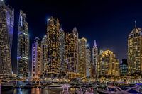 Abendlicher Blick auf die Dubai Marina Bay