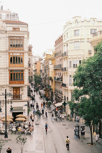 Rue panoramique au cœur de Valence // Espagne // Photographie de voyage et de rue par Diana van Neck Photography