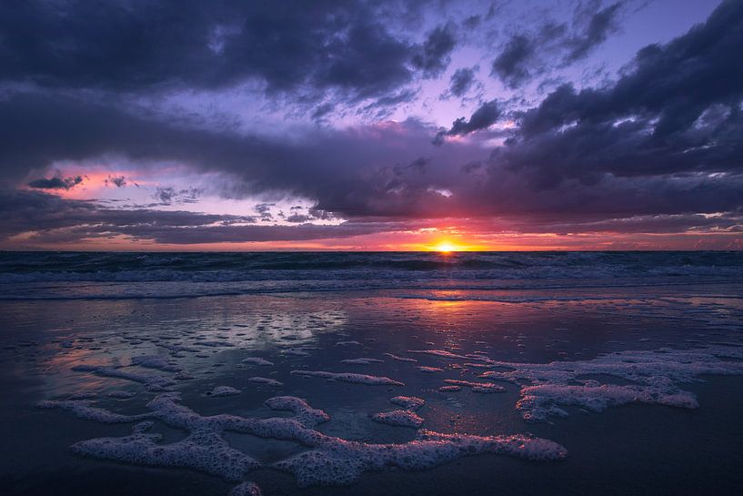 Sunset at Brouwersdam Ouddorp Netherlands by Eddy 't Jong
