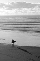 Surfeur sur la plage