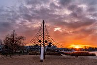 Sunset in the Autostadt in front of the network.