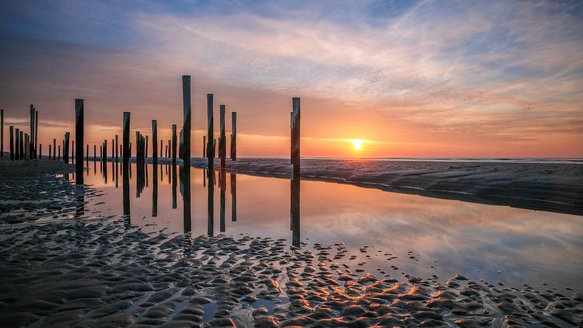 Sonnenuntergang bei Palendorp Petten von Frans Nijland