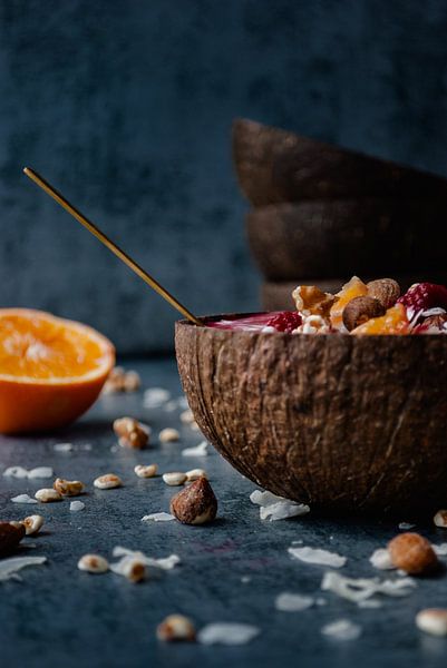Kokosnussschale mit Smoothie von Veerle Verhoeven