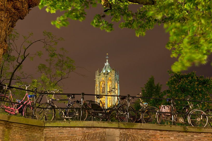 Utrecht Oudegracht: Domturm bei Gaardbrug von Martien Janssen
