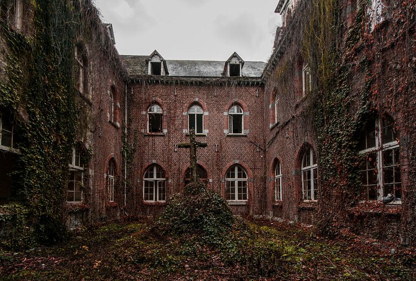 Klooster Antoinette von Ivana Luijten