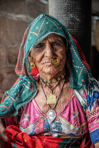 Indische Frau in Tracht von Saskia Schepers