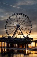 Riesenrad auf The Pier bei Sonnenuntergang