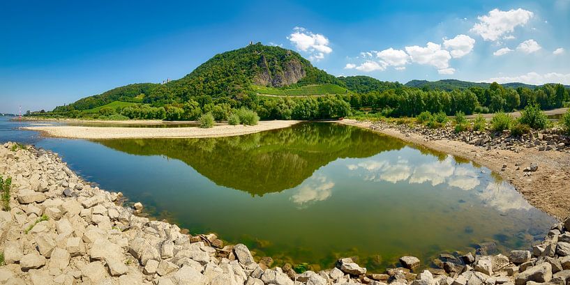 Réflexion de Drachenfels sur le Rhin par Katho Menden
