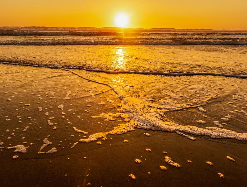 Sonnenuntergang in Carcans-plage von Hilke Maunder
