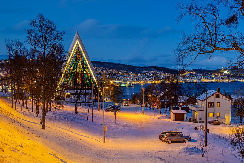 Arktische Kathedrale Tromsø - Magisches Licht im Mittwinter von Eriks Photoshop