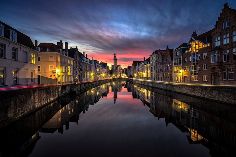Night and day in Brugge von Remco van Adrichem