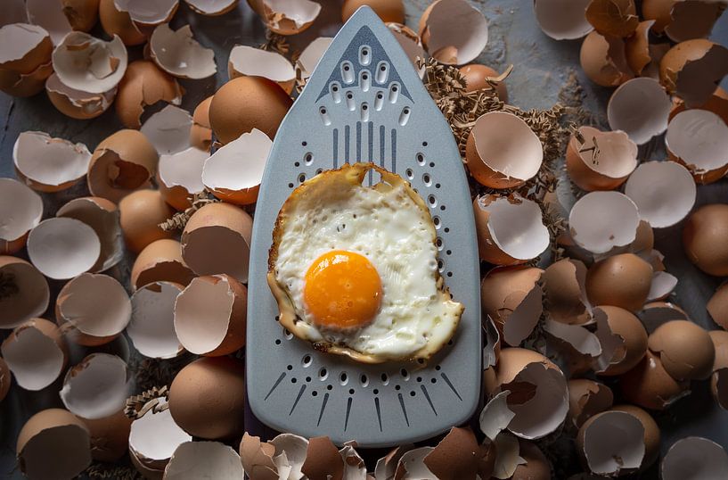 Zischend von Karin aan de muur