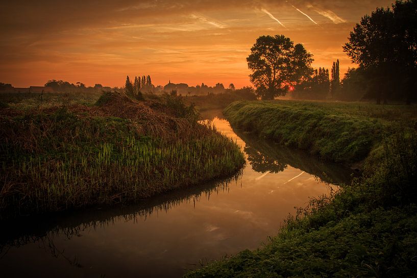Zonsopgang boven de Heulebeek in Bergelen von Fotografie Krist / Top Foto Vlaanderen