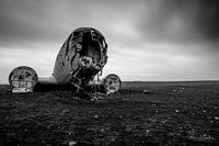 Verloren op een strand in IJsland