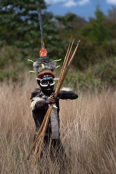 Warrior at Baliem festival by Anges van der Logt