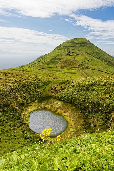 Kratersee auf São Jorge von Ralf Lehmann