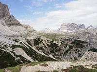 Spektakuläres Bergfoto der berühmten Drei Zinnen in den Dolomiten – ein zeitloses Motiv für alle Bergliebhaber. Klare Strukturen, beeindruckende Felswände und die unverwechselbare alpine Kulisse
