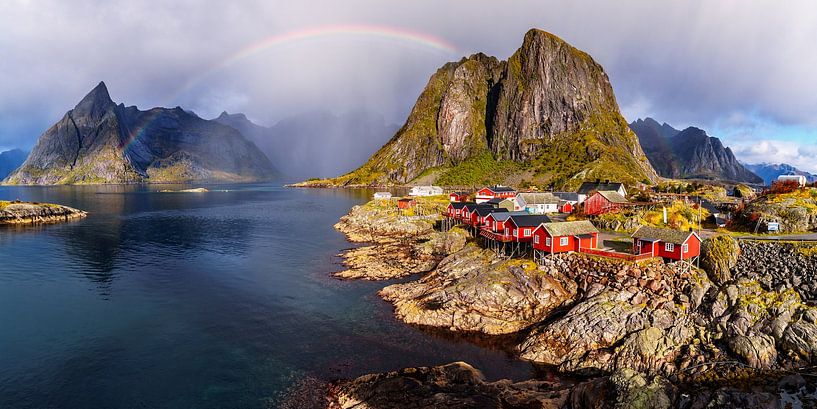 Fischerdorf Hamnoy auf den Lofoten in Norwegen von Achim Thomae Photography