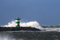 Havenhoofd in de storm
