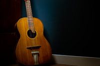 Stilleben mit Gitarre