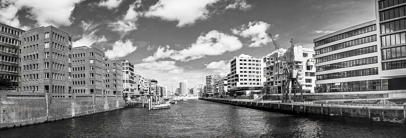 Hambourg HafenCity panorama en noir et blanc par Sjoerd van der Wal Photographie