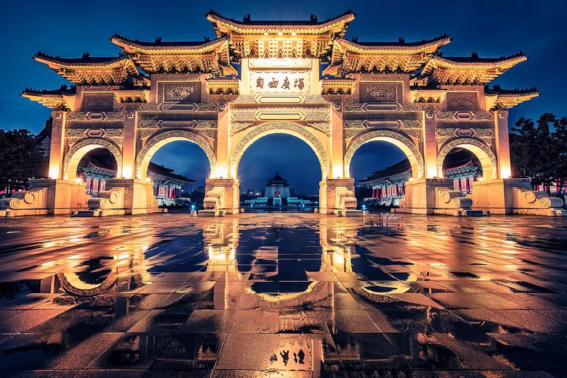 Liberty Arch by Manjik Pictures