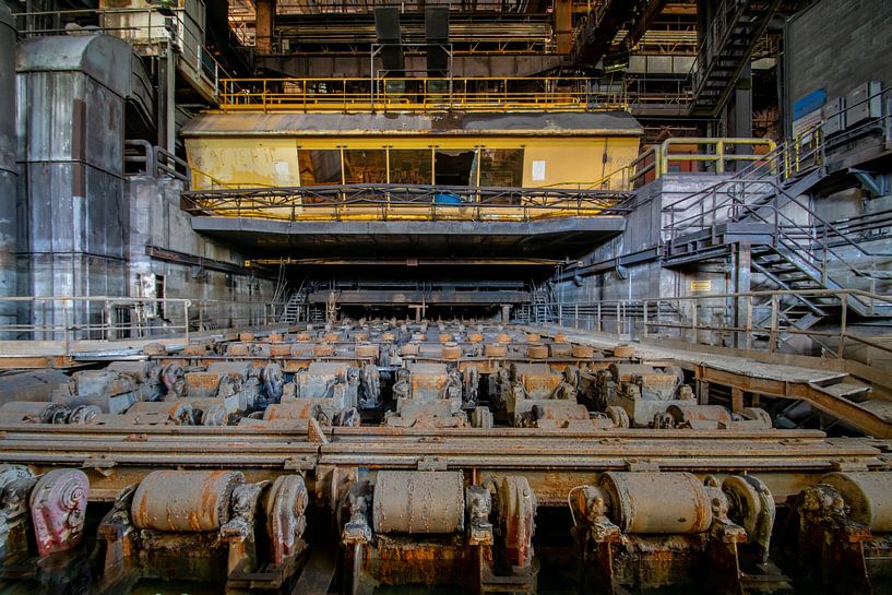 Forge Lunaire by Tom van Dutch